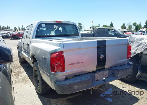 2008 Dodge Dakota Sxt/Bighorn/Lonestar from USA, damaged, VIN 1D3HW38K18S590757